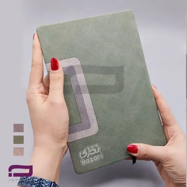 سالنامه رقعی جلد ترمو A915 در سه رنگ زیتونی، کرم و طوسی با صحافی دوخت