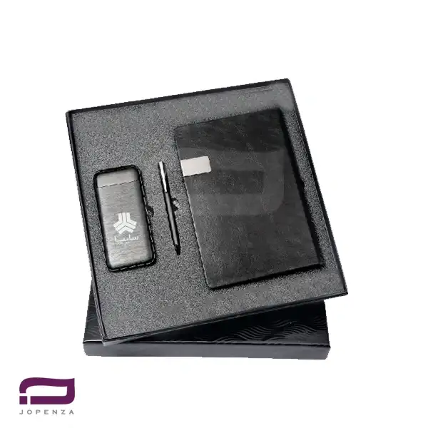 نیم ست مدیریتی O9175 شامل سالنامه وزیری، پاوربانک 10.000 میلی آمپر و خودکار با هاردباکس مقاوم با امکان حک لوگو سازمانی